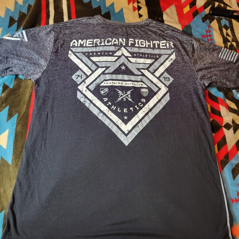 American Fighter Men's Gray Graphic T-Shirt - Picture 3 of 5
